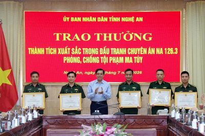 Nghệ An: Khen thưởng lực lượng mưu trí, thu giữ 15.200 viên ma túy tổng hợp