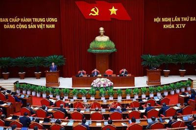 Thông cáo báo chí về ngày làm việc thứ ba Hội nghị Trung ương 3, khóa XIV