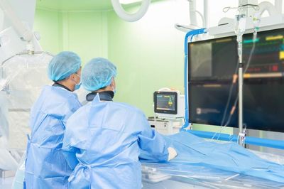 Cứu sống người đàn ông nhồi máu cơ tim cấp giữa 'ma trận' bệnh lý phức tạp