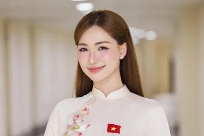 Ca sĩ Hòa Minzy chuyển khoản 100 triệu đồng ủng hộ khắc phục hậu quả thiên tai