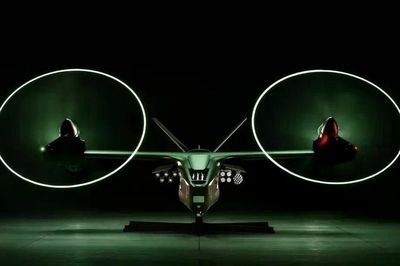 Mỹ trình làng 'đồng đội AI' mới của trực thăng Apache, mang theo cả kho tên lửa
