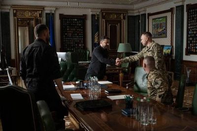 Ukraine thay Tổng tư lệnh quân đội giữa làn sóng biểu tình, cải tổ lớn nhất từ đầu xung đột