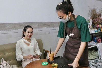 Tự lập sớm, vững vàng vào đời