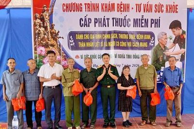 Bắc Ninh: Khám bệnh, cấp thuốc miễn phí cho đối tượng chính sách tại xã Bố Hạ