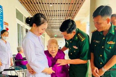 Bộ đội Biên phòng thành phố Đà Nẵng tri ân người có công cách mạng
