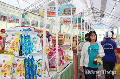 Đồng Tháp: Hơn 600 sản phẩm OCOP, sản phẩm đặc trưng của địa phương trưng bày, giới thiệu dịp Lễ giỗ ông, bà Đỗ Công Tường