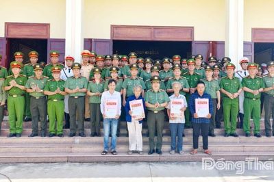 Công an tỉnh tổ chức dâng hương nhân kỷ niệm Ngày Thương binh - Liệt sĩ tại Khu lưu niệm An ninh Khu VIII