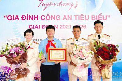 Gia đình công an tiêu biểu