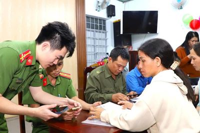Đưa tiện ích số đến gần người dân
