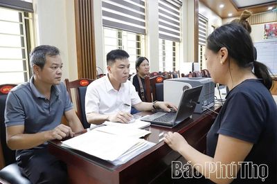 Tuyển sinh trực tuyến: Thuận lợi cho người dân