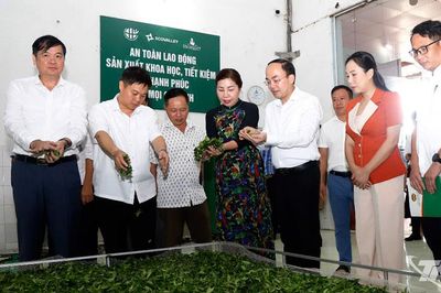Đồng chí Nguyễn Đăng Bình thăm một số doanh nghiệp, hợp tác xã nông nghiệp tiêu biểu