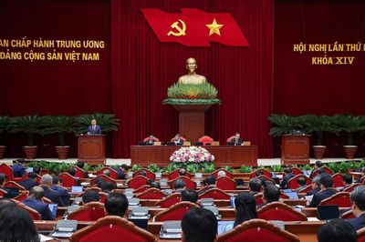 Thông cáo báo chí ngày làm việc thứ ba của Hội nghị Trung ương 3 khóa XIV