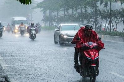 Bắc Bộ sắp mưa rất to, Trung Bộ tiếp tục nắng nóng gay gắt