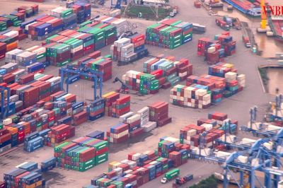Cảng biển tăng tốc: Đến lúc Việt Nam làm chủ dịch vụ hàng hải