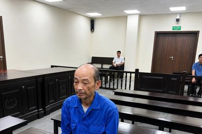 Cựu cán bộ Vụ Khoa học Công nghệ lĩnh án 10 năm tù