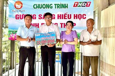Quỹ Khuyến học Nguyễn Sinh Sắc tiếp sức cho sinh viên nghèo vượt khó tại Đồng Tháp