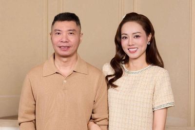 Vợ NSND Công Lý bất ngờ đăng bài xin lỗi công khai: Chuyện gì vừa xảy ra?