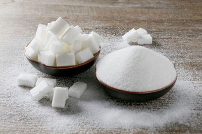 4 thực phẩm màu trắng nhiều người ăn mỗi ngày, chuyên gia khuyên nên hạn chế
