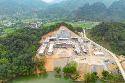 Thủ tướng yêu cầu hoàn thành trường nội trú vùng biên trước ngày 30/8