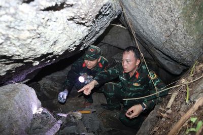 57 năm sau trận bom vùi lấp hang Đá Sập, đã tìm thấy 8 hài cốt liệt sĩ