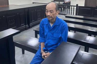 Lĩnh án 10 năm tù vì lừa 'chạy sổ đỏ'