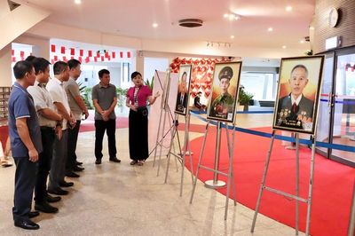 Triển lãm 'Chân dung Anh hùng Lực lượng vũ trang nhân dân trong Chiến dịch Điện Biên Phủ'
