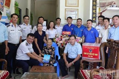 Bộ Tư lệnh Vùng Cảnh sát biển 2 đẩy mạnh các hoạt động 'Đền ơn đáp nghĩa', tri ân người có công với cách mạng