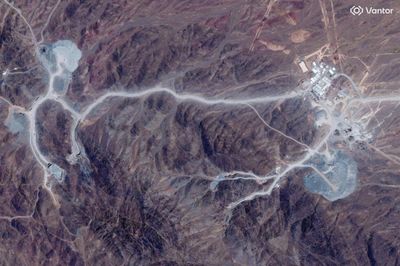 Mỹ - Iran tiếp tục leo thang đối đầu, Houthi đe dọa an ninh hàng hải Trung Đông