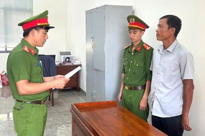 Tham thì thâm!