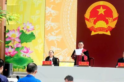 TAND khu vực 10 xét xử lưu động 2 vụ án sử dụng, mua bán ma túy
