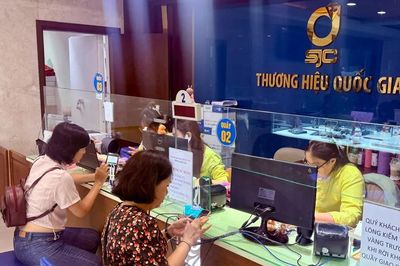 SJC mua lại vàng, thanh toán trong ngày; kim cương chờ 1-2 ngày