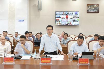 Kiến nghị tháo gỡ điểm nghẽn, tăng tốc các dự án truyền tải điện tại Quảng Ninh