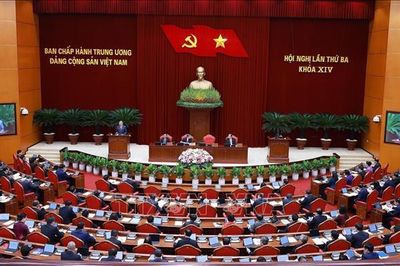 Thông cáo báo chí về ngày làm việc thứ tư Hội nghị Trung ương 3, khóa XIV
