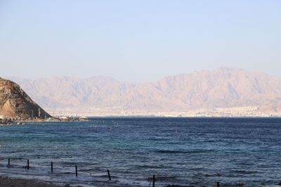 Houthi phong tỏa Biển Đỏ: Đòn đánh làm rung chuyển chuỗi cung ứng và thị trường năng lượng toàn cầu