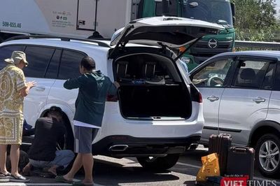 Hàng chục ô tô gặp sự cố vì cán phải 'vật thể lạ' bằng kim loại trên cao tốc Đà Nẵng - Quảng Ngãi