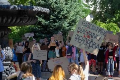 Biểu tình Ukraine chưa hạ nhiệt sau khi thay Tổng tư lệnh quân đội