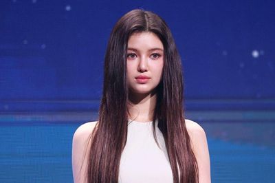 NewJeans tái xuất 4 thành viên, Danielle khiến người hâm mộ nghẹn ngào