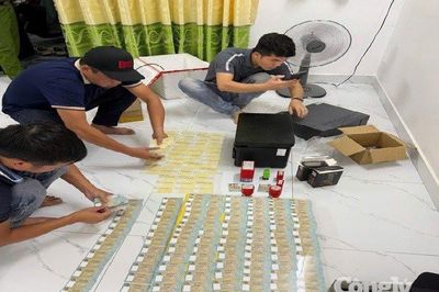 Đồng Nai: Triệt phá ổ nhóm sản xuất giấy tờ giả trên không gian mạng