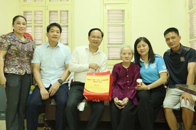 Lãnh đạo tỉnh Bắc Ninh thăm động viên các hộ dân tạm cư thuộc dự án sân bay Gia Bình
