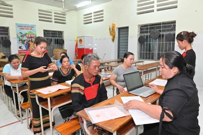 Tăng tốc hoàn thành cơ sở dữ liệu đất đai: Xuyên ngày đêm thu thập dữ liệu
