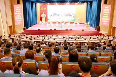 Viện Kiểm sát nhân dân tỉnh gặp mặt cán bộ, công chức nhân kỷ niệm 66 năm ngày truyền thống