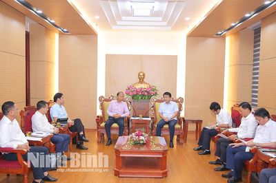 UBND tỉnh làm việc với Liên đoàn Thương mại và Công nghiệp Việt Nam về tăng cường hợp tác xúc tiến đầu tư, hỗ trợ doanh nghiệp