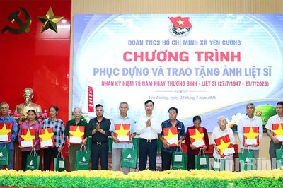 Đoàn Thanh niên xã Yên Cường tổ chức phục dựng và trao tặng ảnh liệt sĩ