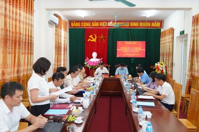 Kiểm tra công tác tổ chức xây dựng Đảng tại phường Quan Triều