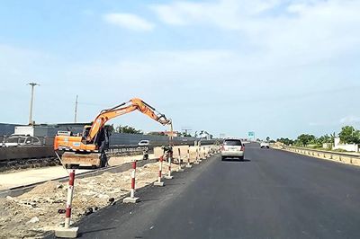 Ninh Bình tăng tốc giải ngân hai dự án giao thông hơn 2.300 tỷ đồng