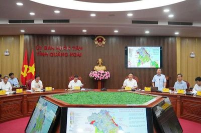 Quảng Ngãi và Đà Nẵng: Thống nhất xây dựng đề án phát triển liên kết nhằm hình thành cực tăng trưởng mới cho miền Trung