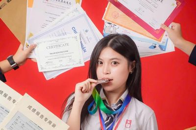 Chỉ sau một năm học Tiếng Trung, nữ sinh trúng tuyển cùng lúc 3 đại học hàng đầu Trung Quốc