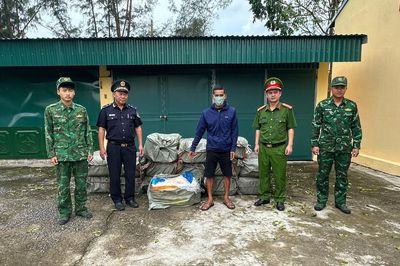 Phát hiện, tạm giữ 800kg nầm lợn đông lạnh không rõ nguồn gốc