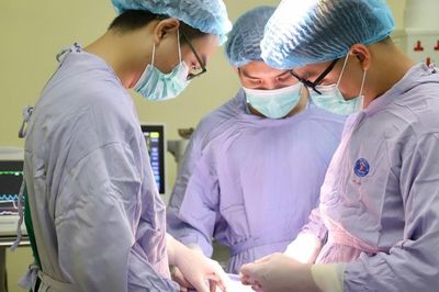 Chỉ nghĩ mình bị ho thông thường, người đàn ông 71 tuổi bất ngờ phát hiện ung thư phổi
