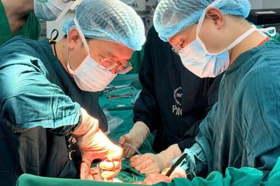 Kích hoạt báo động đỏ cứu sống thanh niên nguy kịch sau tai nạn giao thông